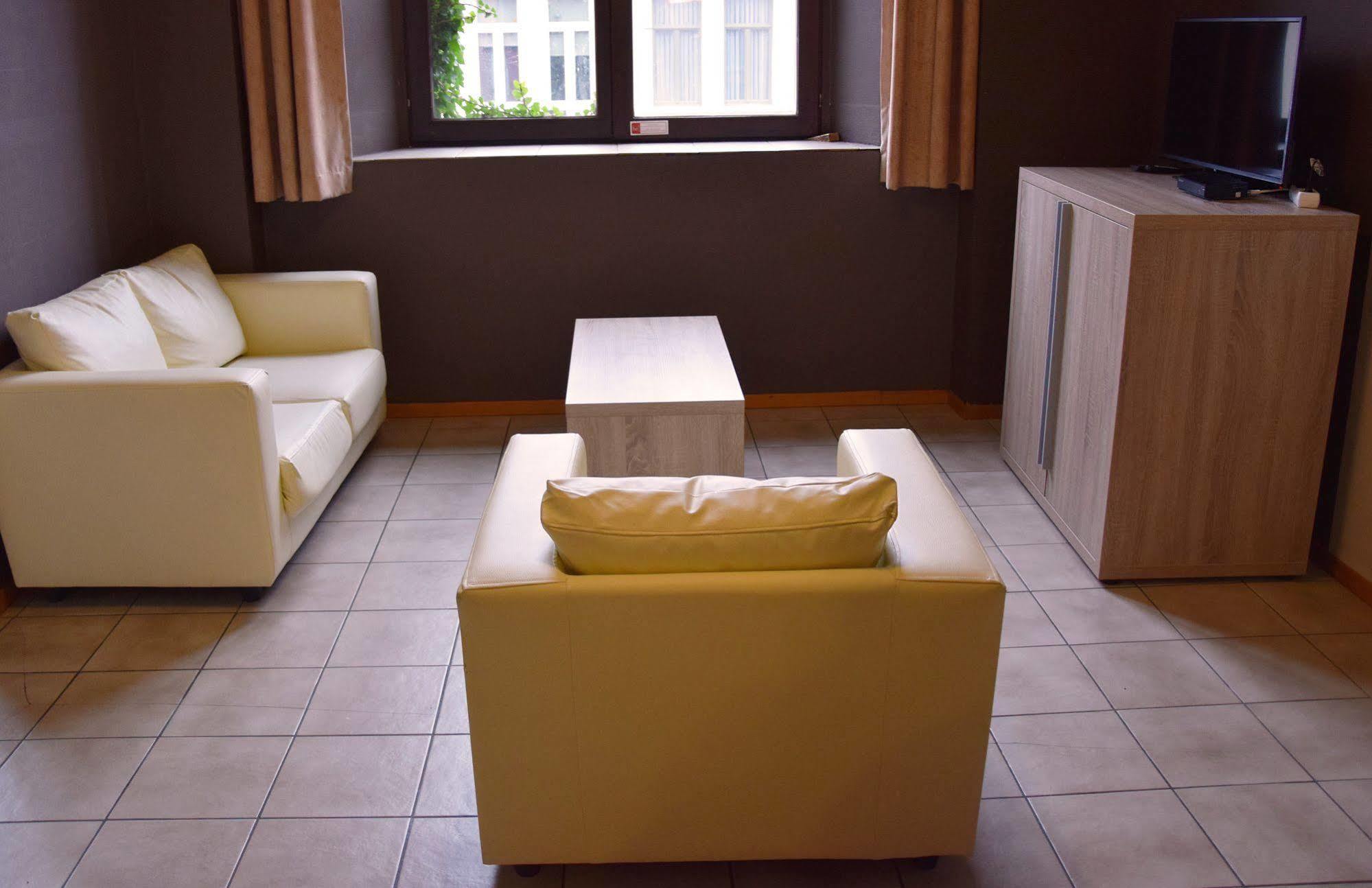 Condo Gardens Antwerpen Exteriör bild